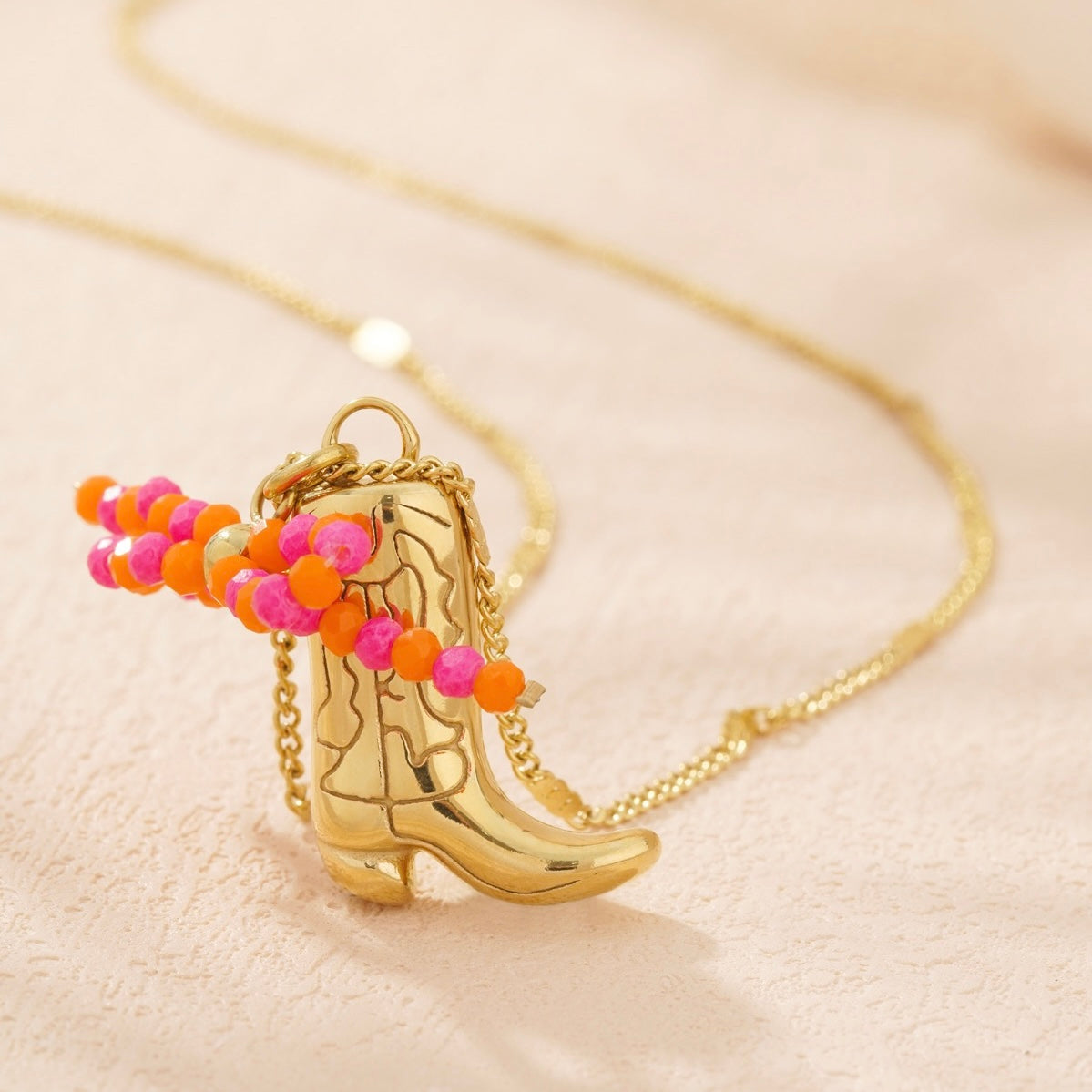 Ketting Esther