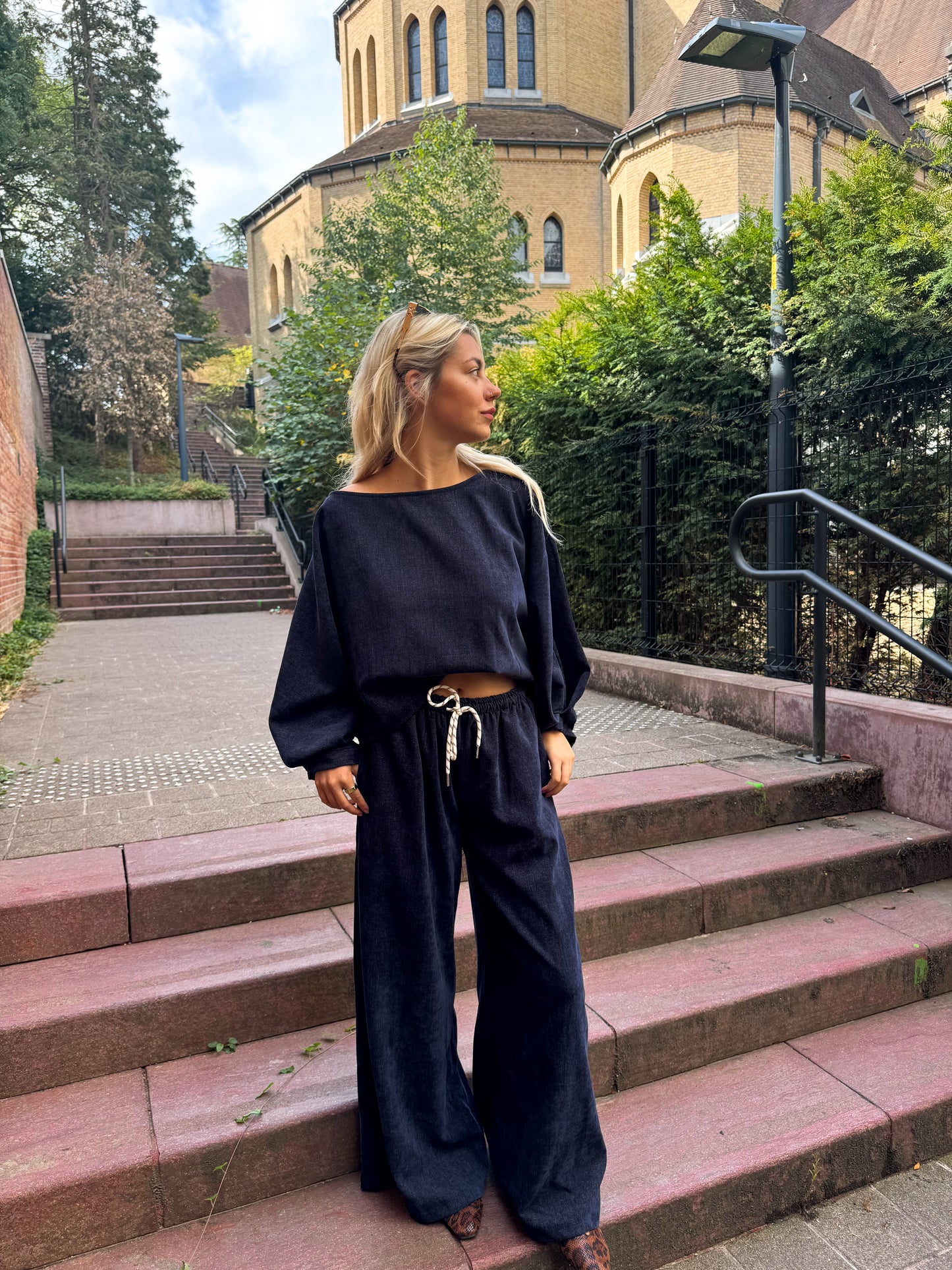 Lou top Navy