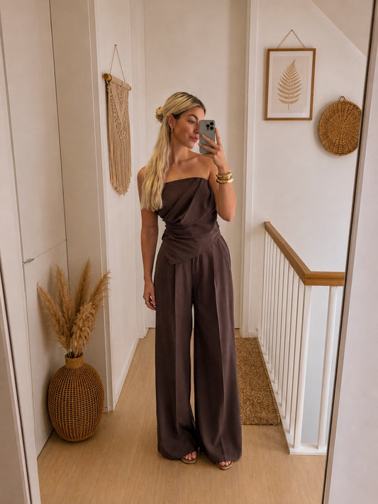 Set - Noa Brown