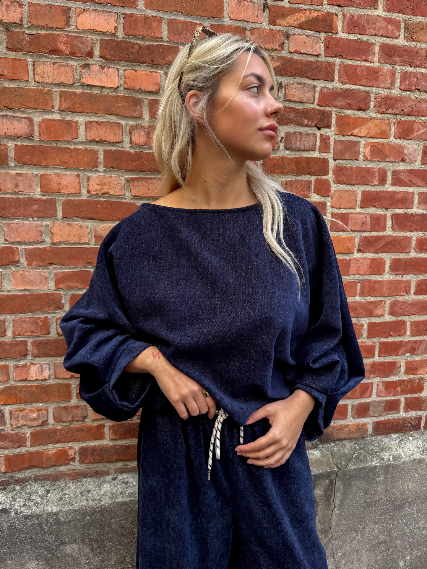 Lou top Navy