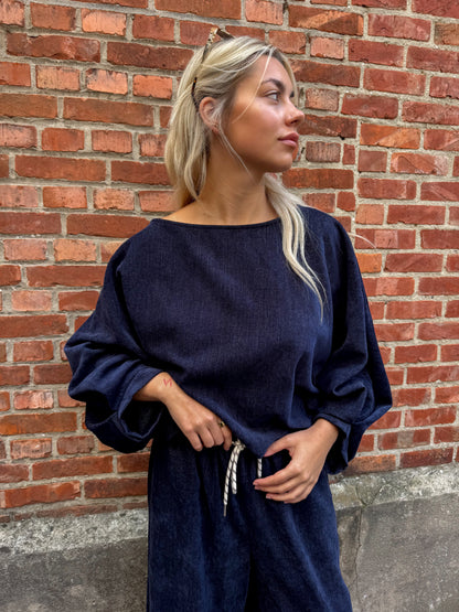 Lou top Navy